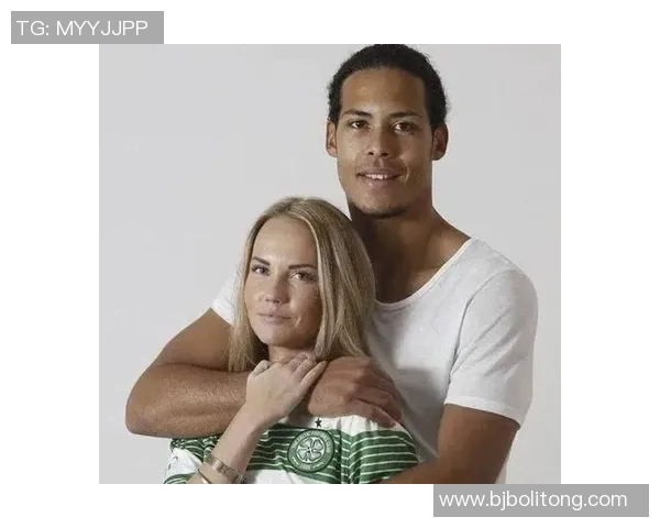 年轻足球球星女友的成长与支持:从幕后到台前的光辉历程