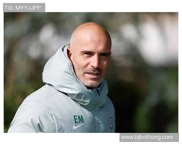 足球场上飞速奔跑的顶级球星是谁谁的速度与激情让对手望尘莫及 足球场上飞速奔跑的顶级球星是谁谁的速度与激情让对手望尘莫及