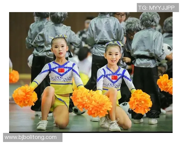 足球明星手杖设计灵感解析 打造专属足球元素的个性化时尚配件 足球明星手杖设计灵感解析 打造专属足球元素的个性化时尚配件