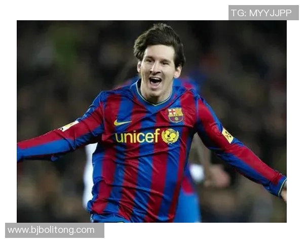 足球巨星签名卡珍品收藏与投资价值深度分析